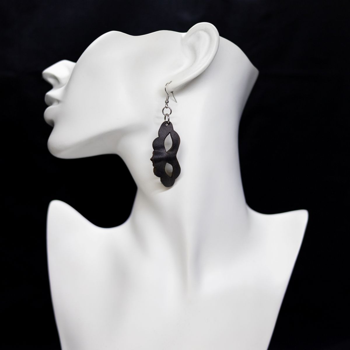 Maskikorvis - Musta, Iso