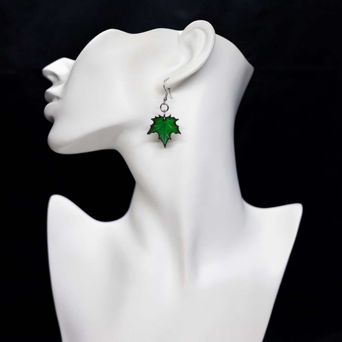 Vaahteranlehtikorvis, aitoa nahkaa - Vihreä, Pieni