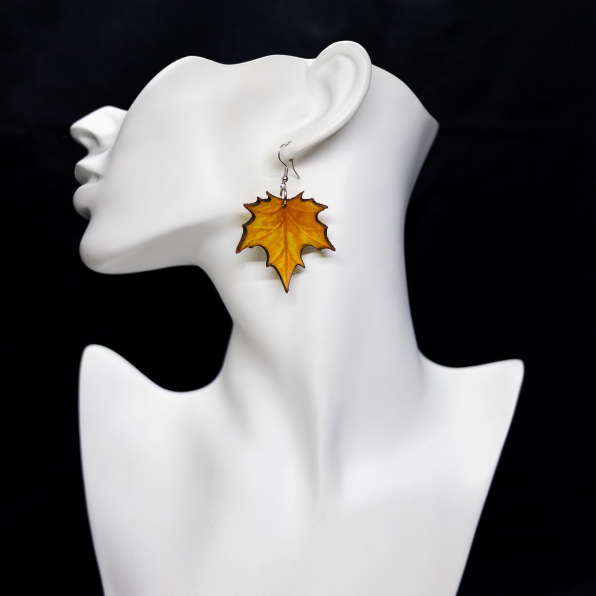 Vaahteranlehtikorvis, aitoa nahkaa - Keltaoranssi, Iso